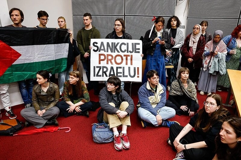 Studenti u Ljubljani "okupirali" fakultet zbog Izraela: Neki spavaju u učionicama